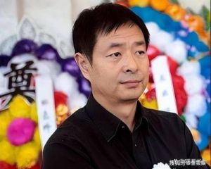 濮存昕：71岁仍不敢老去，照顾年迈母亲